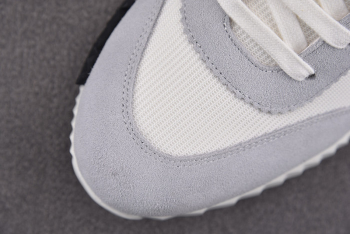 HER*MES SNEAKER HM1028-017