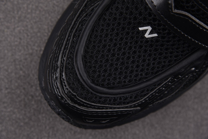 New Balance 1906L 
