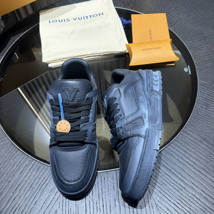1V SNEAKERS 1V0425-138