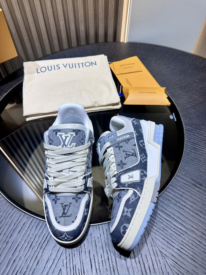 1V SNEAKERS 1V0425-167