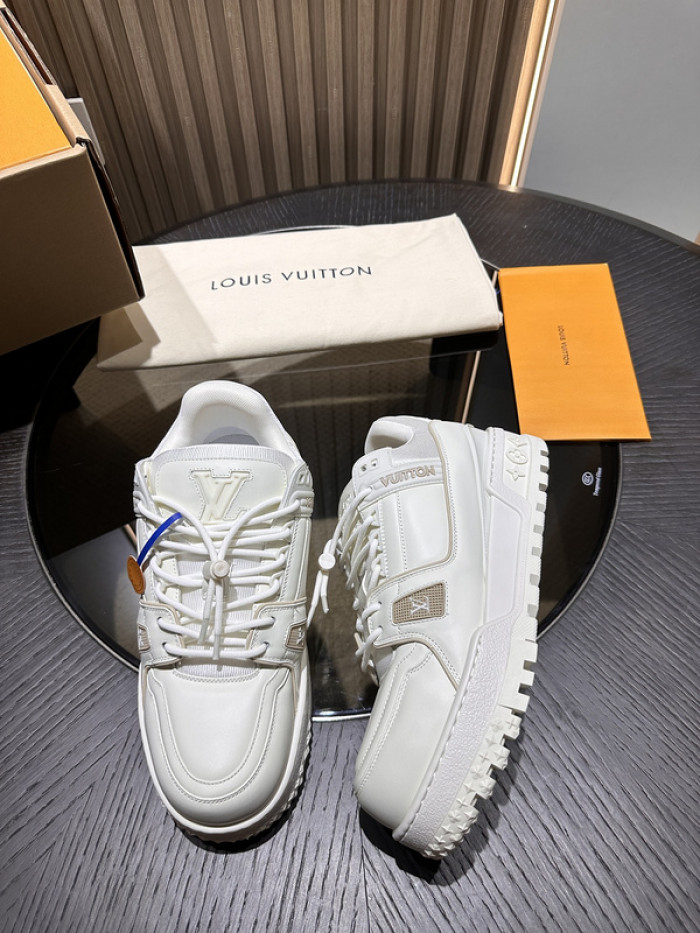 1V SNEAKERS 1V0425-173