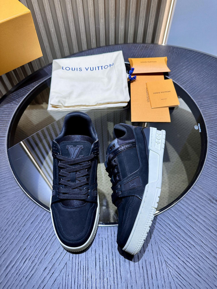 1V SNEAKERS 1V0425-176