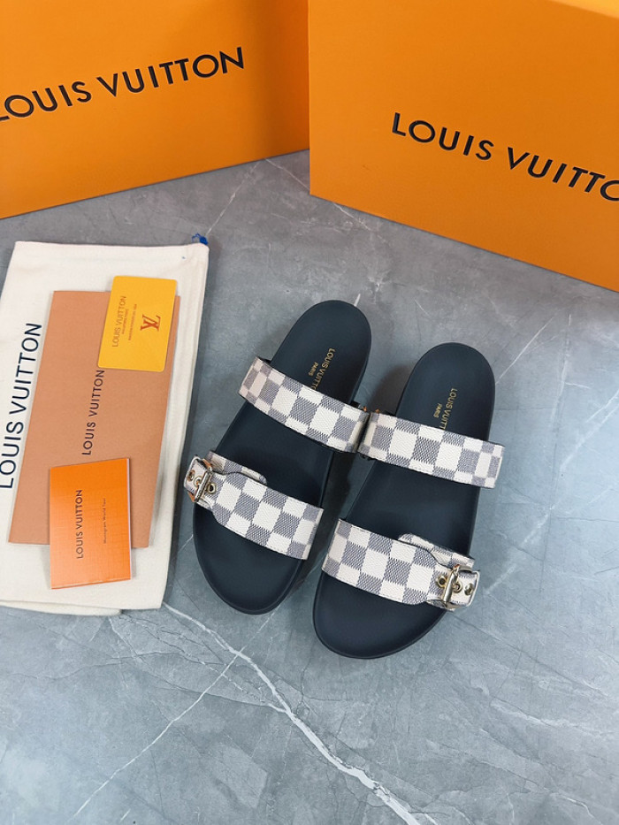 1*V SLIPPERS 11V0107-043