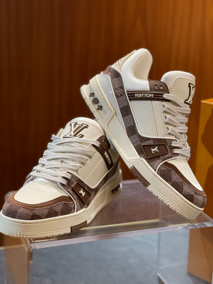 1V SNEAKERS 1V0425-225