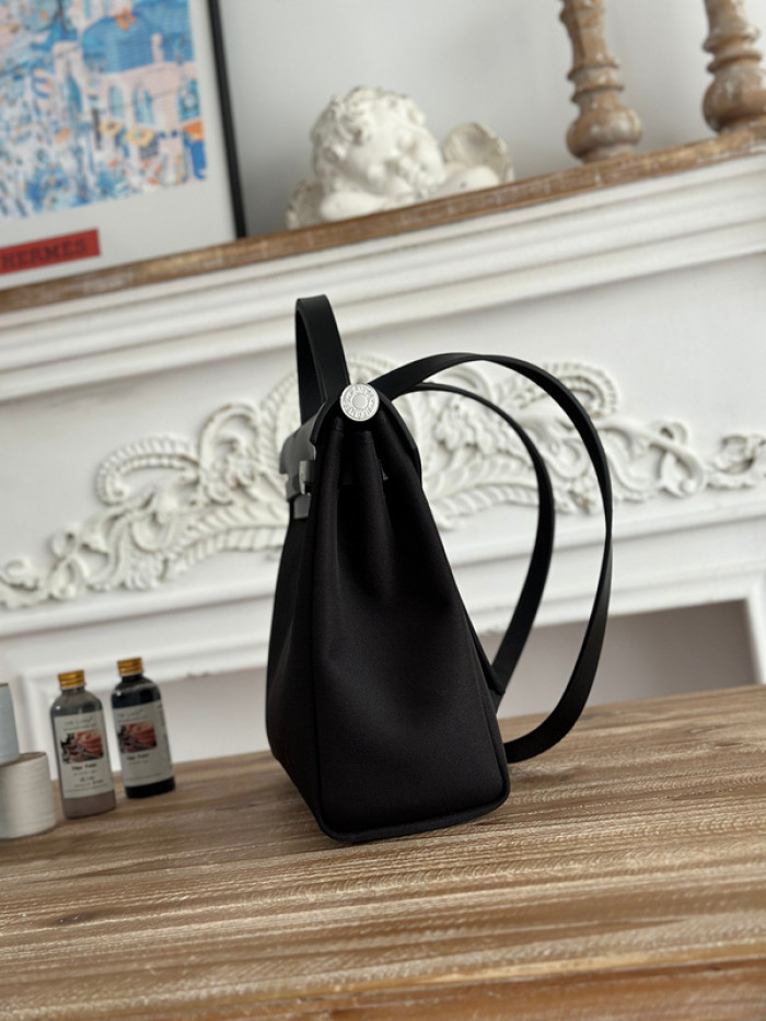 Her*mes bag B0113-196