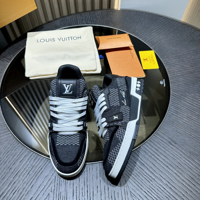 1V SNEAKERS 1V0425-271