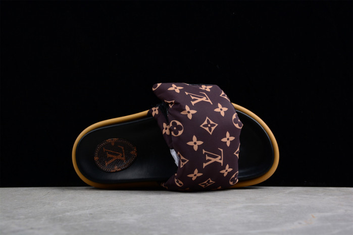 1*V SLIPPERS 11V0107-061