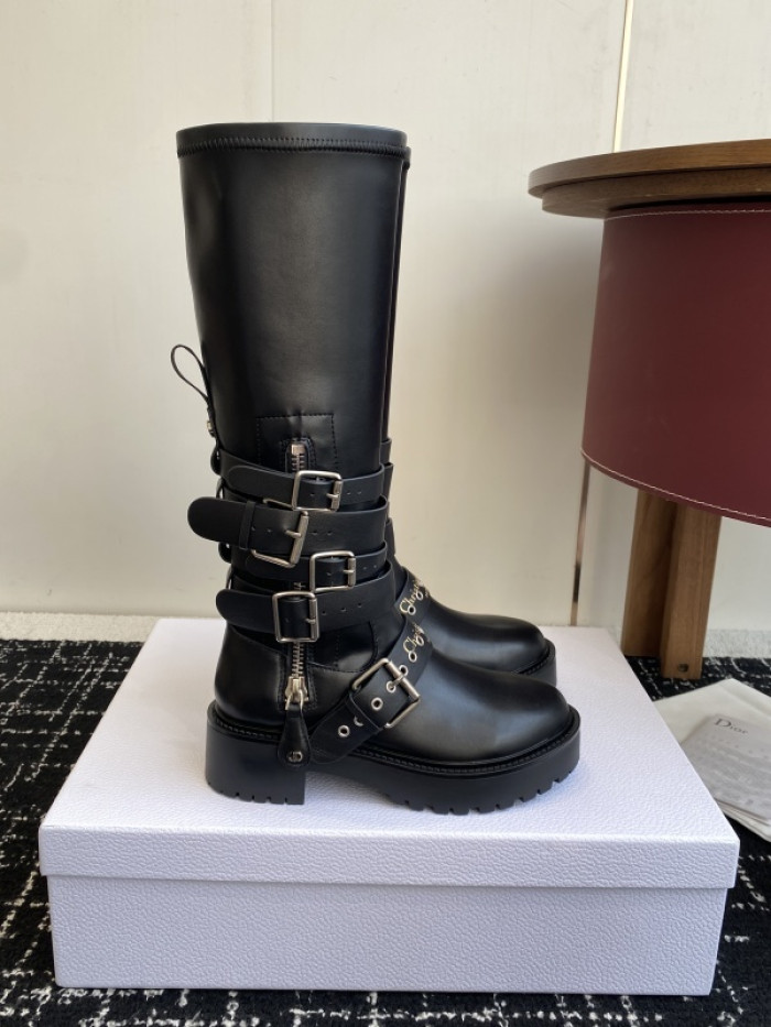 D10R Boots D897-171