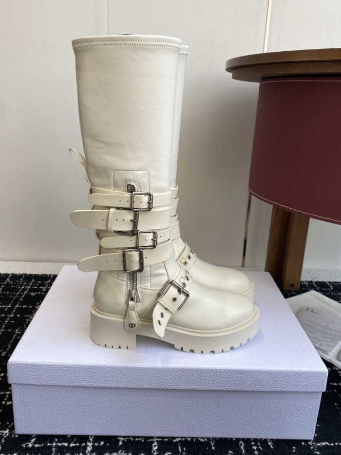 D10R Boots D897-172