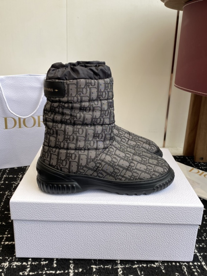D10R BOOTS D897-182