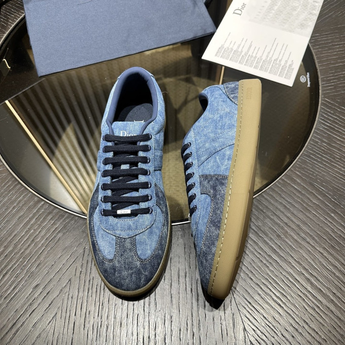 D10R SHOES B01 D896-192