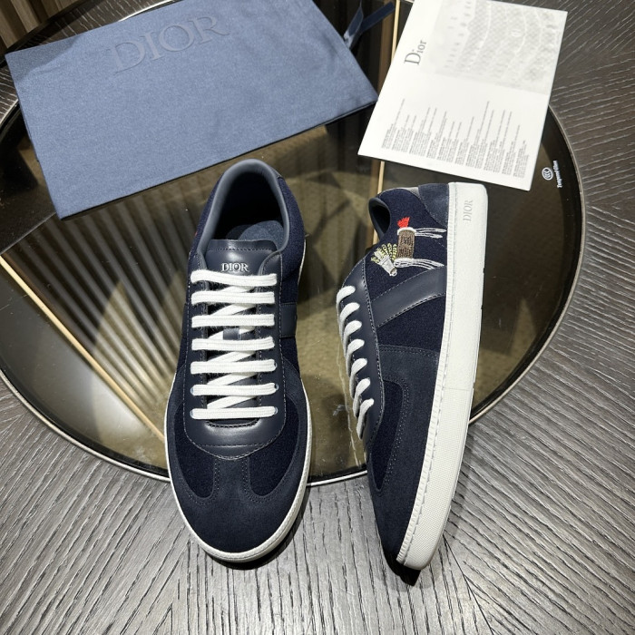D10R SHOES B01 D896-196