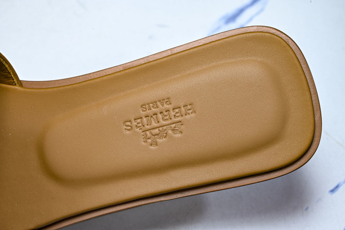 He*mes Slide CU526-2187