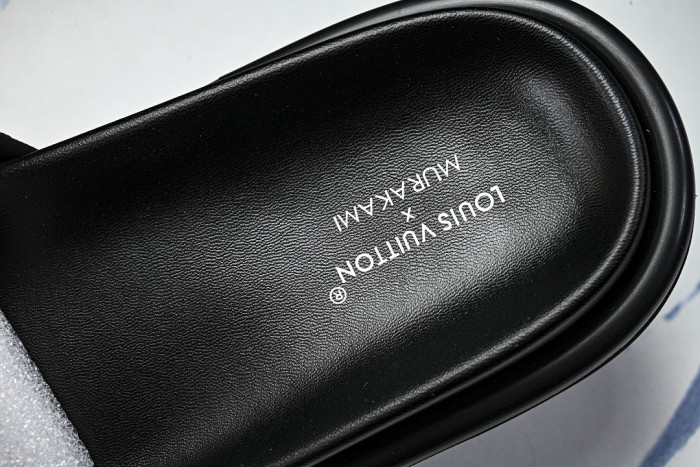 1*V SLIPPERS 11V0107-125
