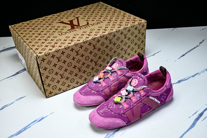 1V SHOES 1VS61