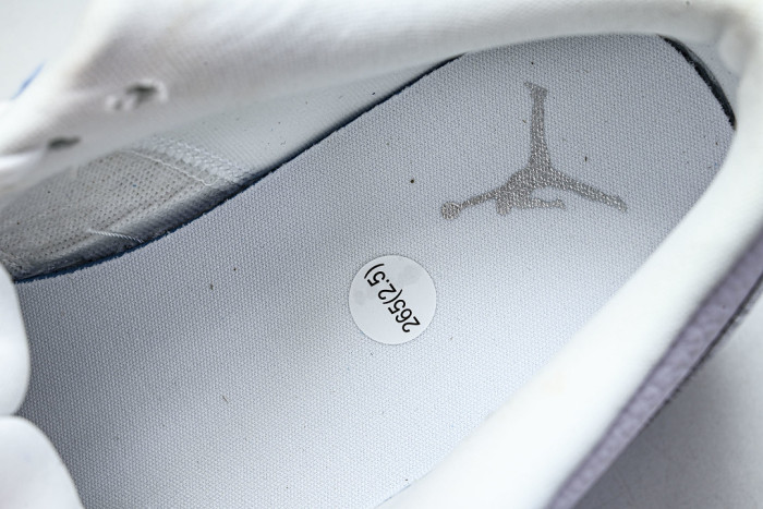 Air Jordan 1 Low SE 