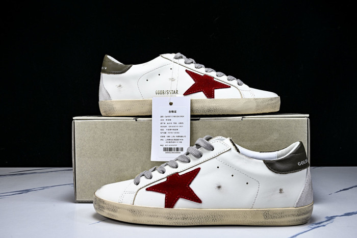 G01den G003e SNEAKERS GGS00048