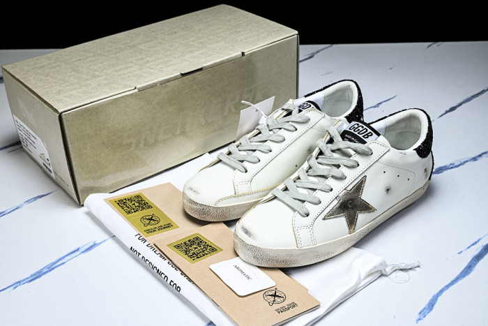 G01den G003e SNEAKERS GGS00050