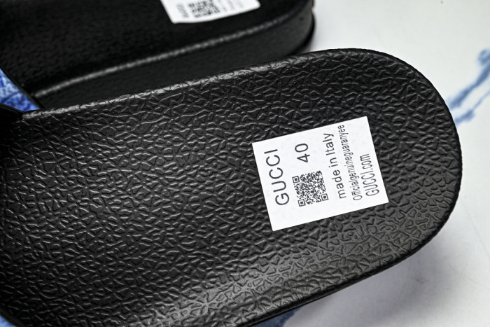 Gv*c SLIPPERS GU568-134