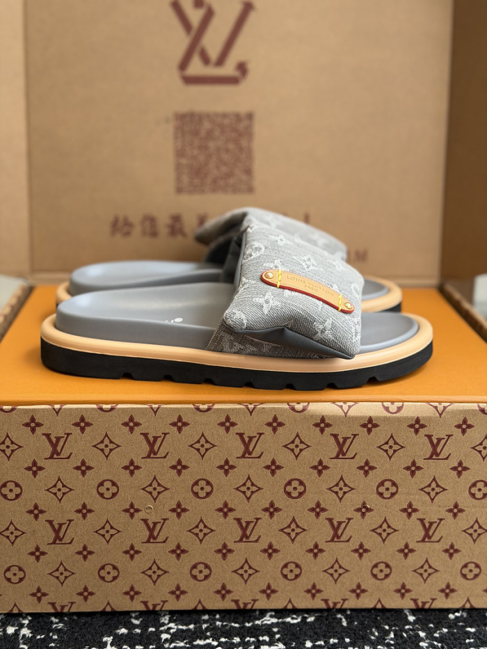 1*V SLIPPERS 11V0107-155