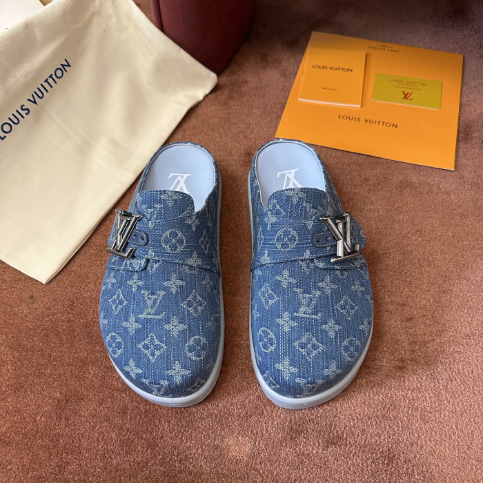1*V SLIPPERS 11V0107-156