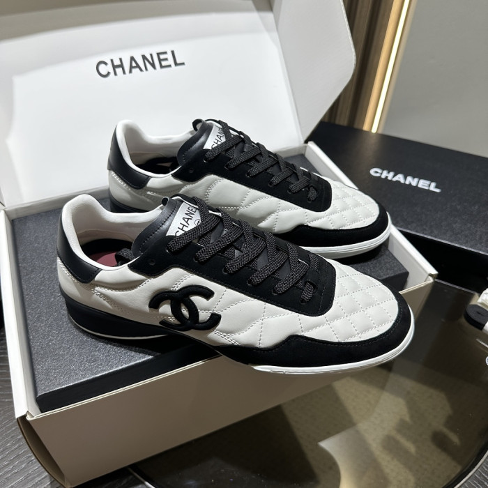 D10R Sneaker D897-238