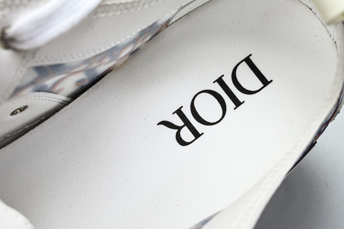 D10R B23 Sneakers DR1256-5611