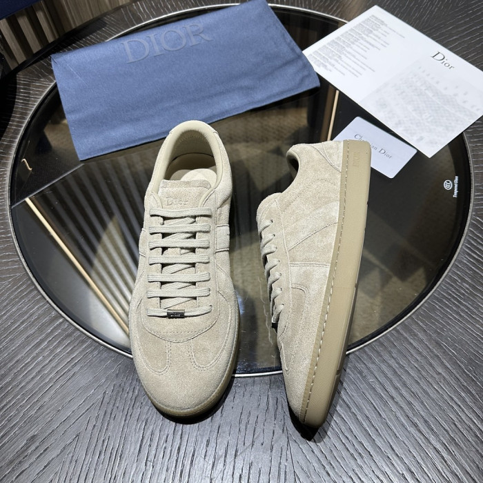 D10R SHOES B01 D896-198