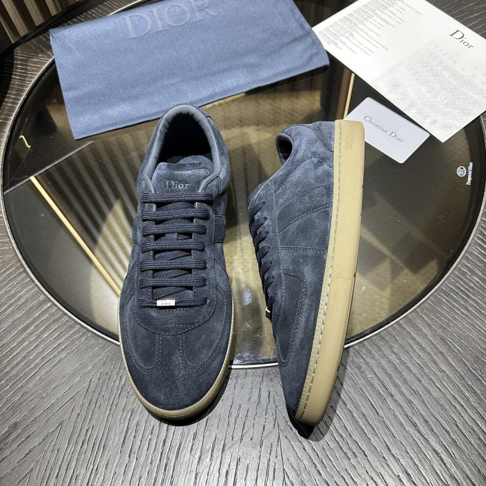 D10R SHOES B01 D896-199