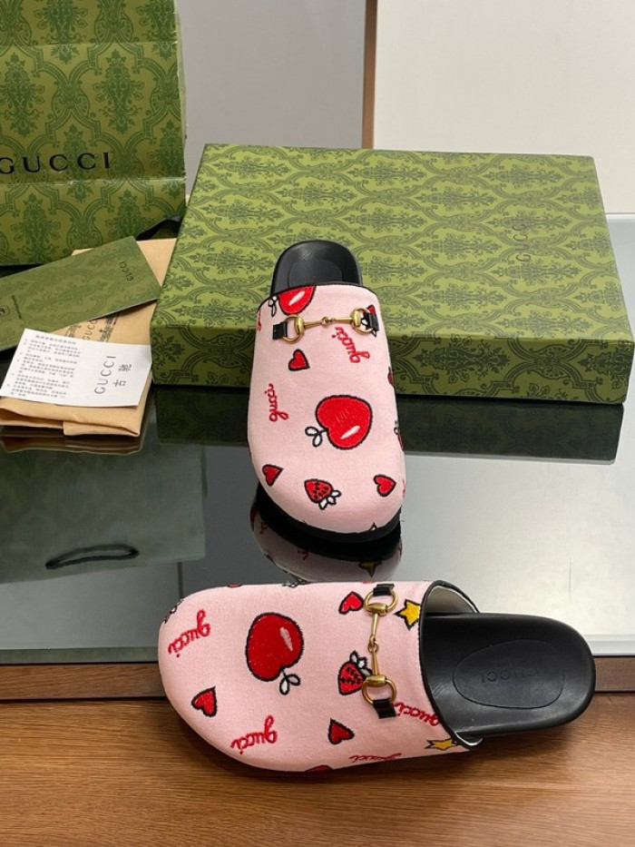 guc* slippers dr258-067