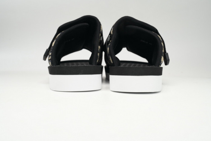 D*or slippers