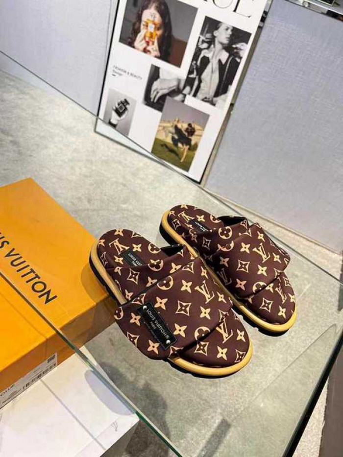 1*V SLIPPERS 11V0107-016