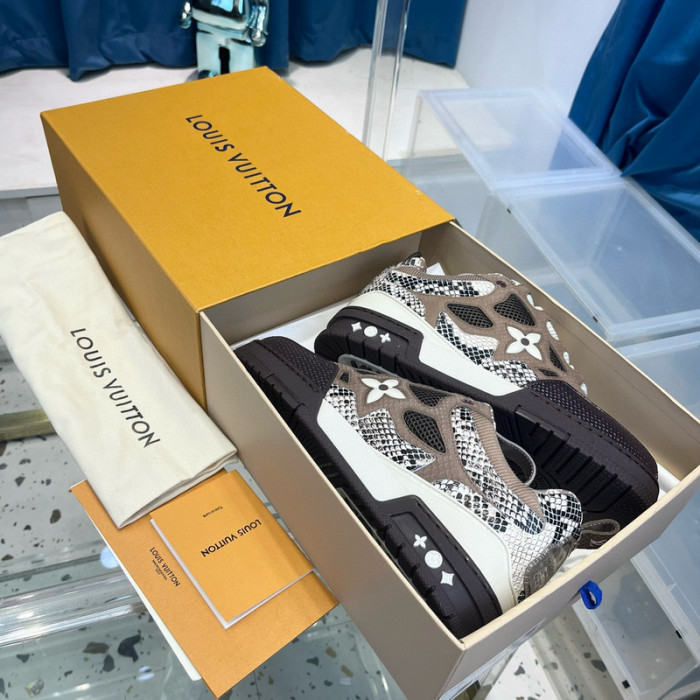 1V SNEAKERS 1V0425-249