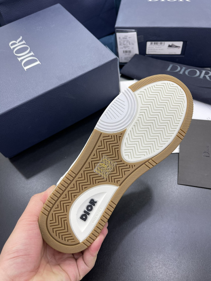 d10r b27 sneakers