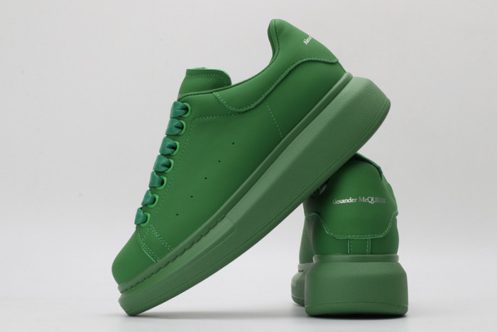 A1exa*der Mcqv*en SNEAKERS