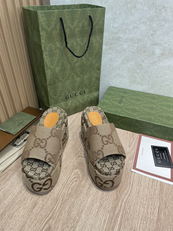 gucc slippers
