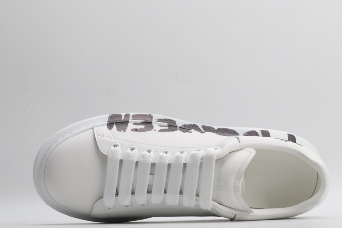 A1exa*der Mcqv*en SNEAKERS