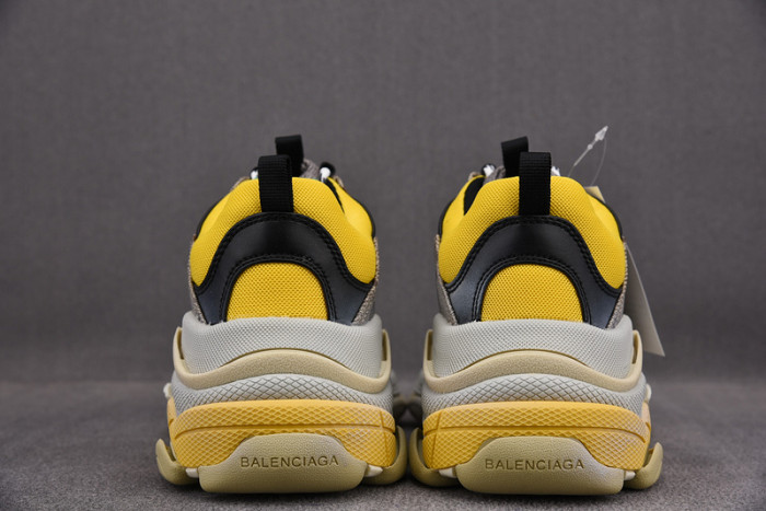 blcg sneaker triple.s.gomma 483513w06e37070