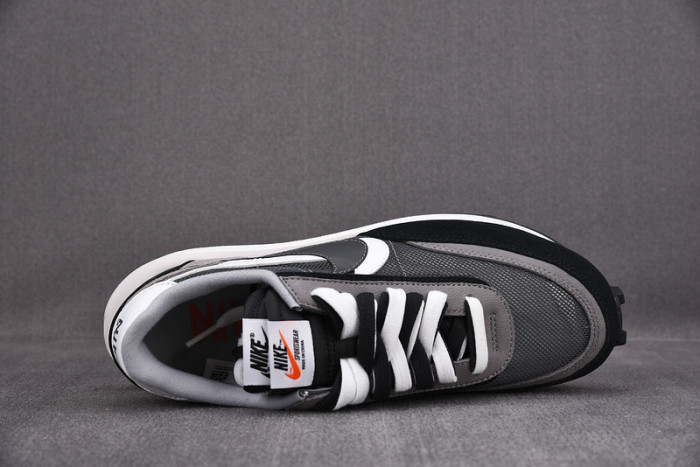 sacai nike ldwaffle black anthracite white bv0073-001