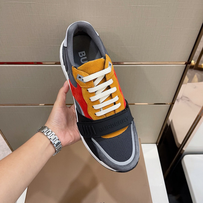 bby sneaker