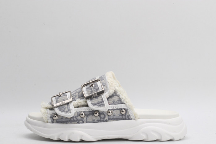 D10r SLIPPERS DR258-003