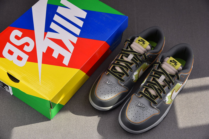 dunk low sb friends and family huf fd8775-002