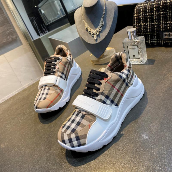 bby sneaker by0028