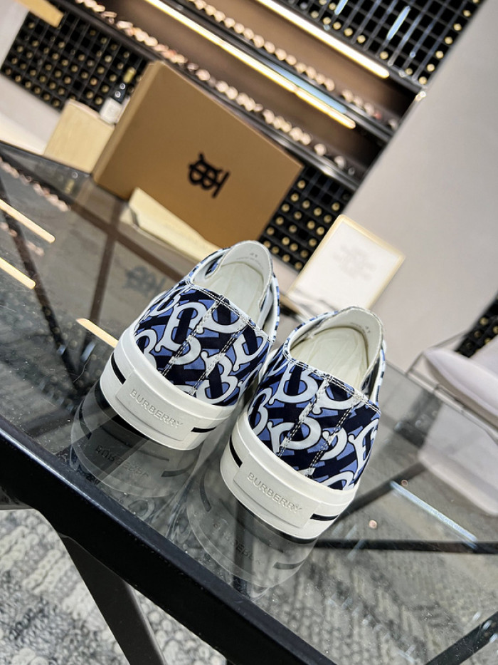 bby sneaker by0051
