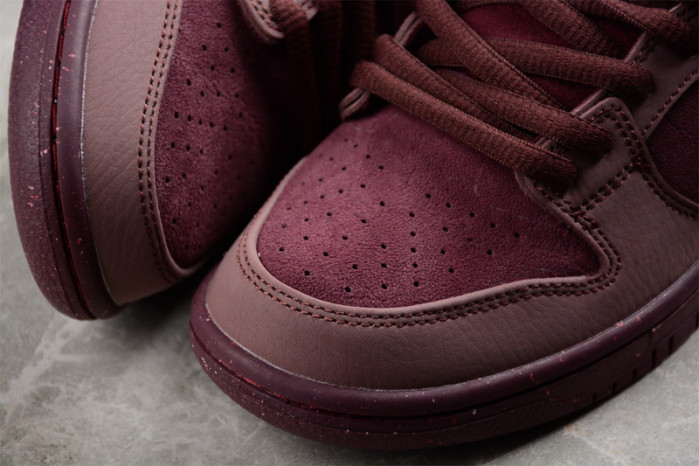 Nike SB Dunk Low "Valentine