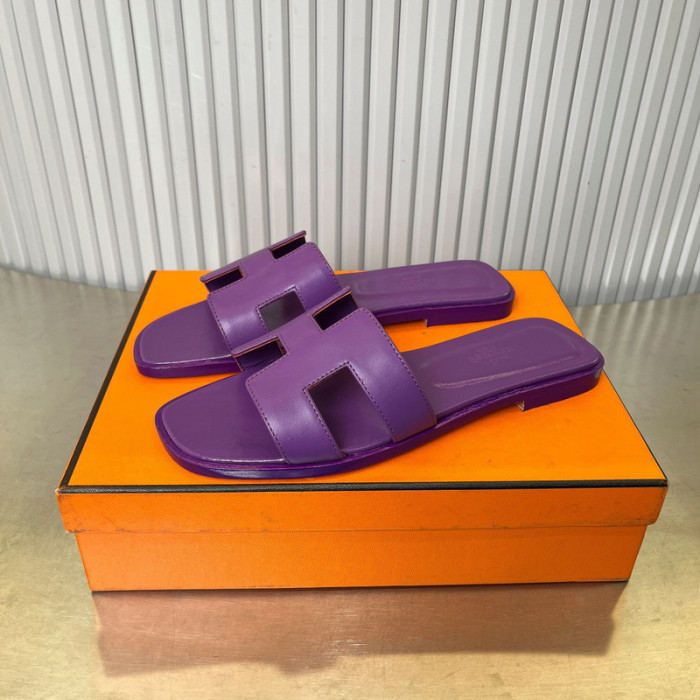 H**mes slide cu526-2052