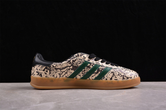 ad originals x g*u*i gazelle 109060