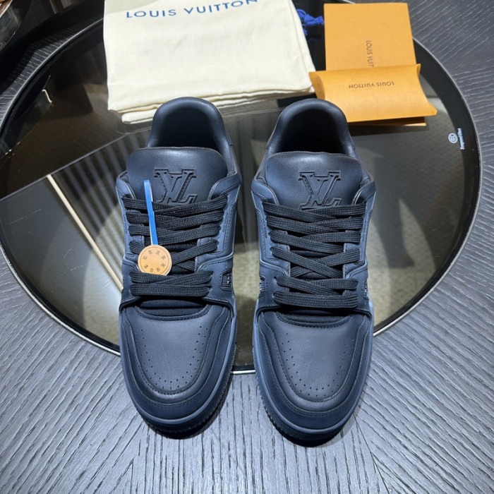 1V SNEAKERS 1V0425-138