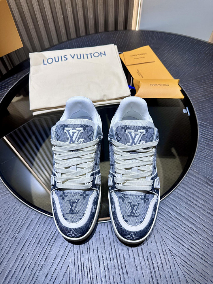 1V SNEAKERS 1V0425-167