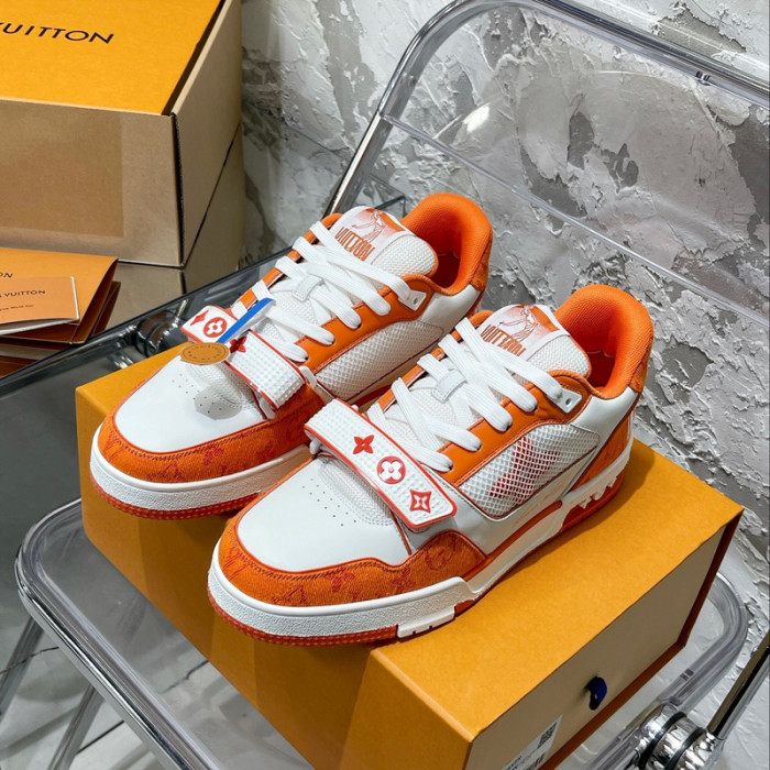 1V SNEAKERS 1V0425-197